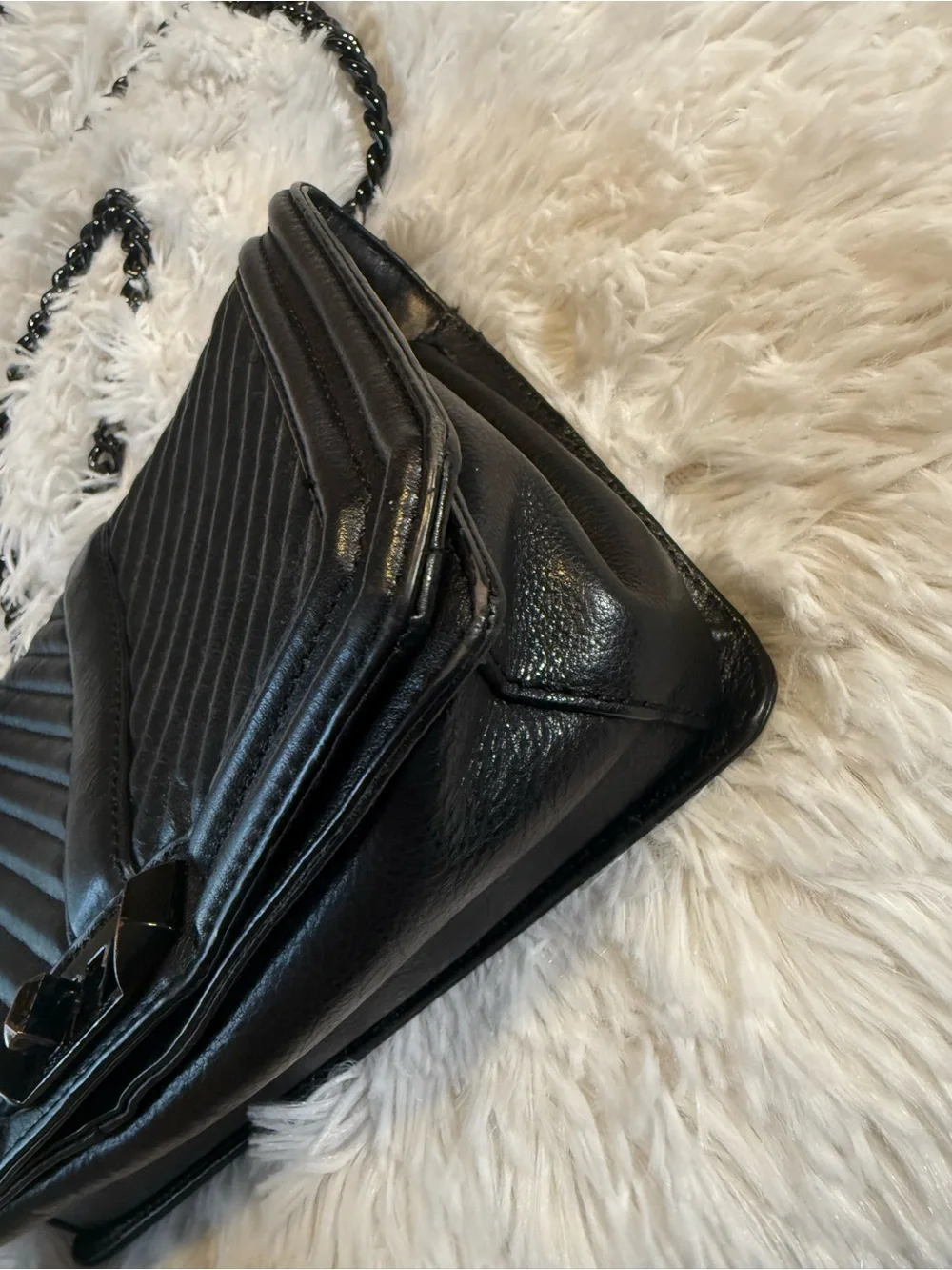 Rebecca Minkoff Black Chevron Quilted Love Crossbody Leather Chain Turnlock Zip